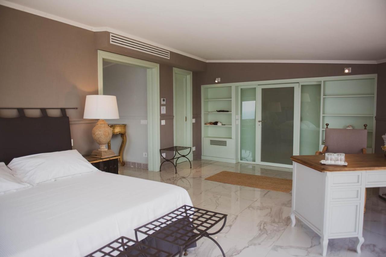 La Librata Boutique Hotel Терачина Екстериор снимка